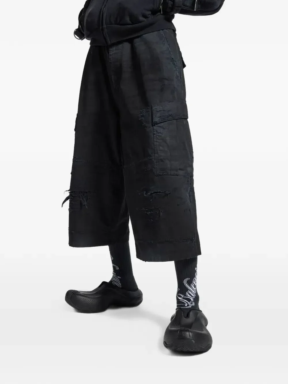 BALENCIAGA - Men Cropped Cargo Pants - Image 2