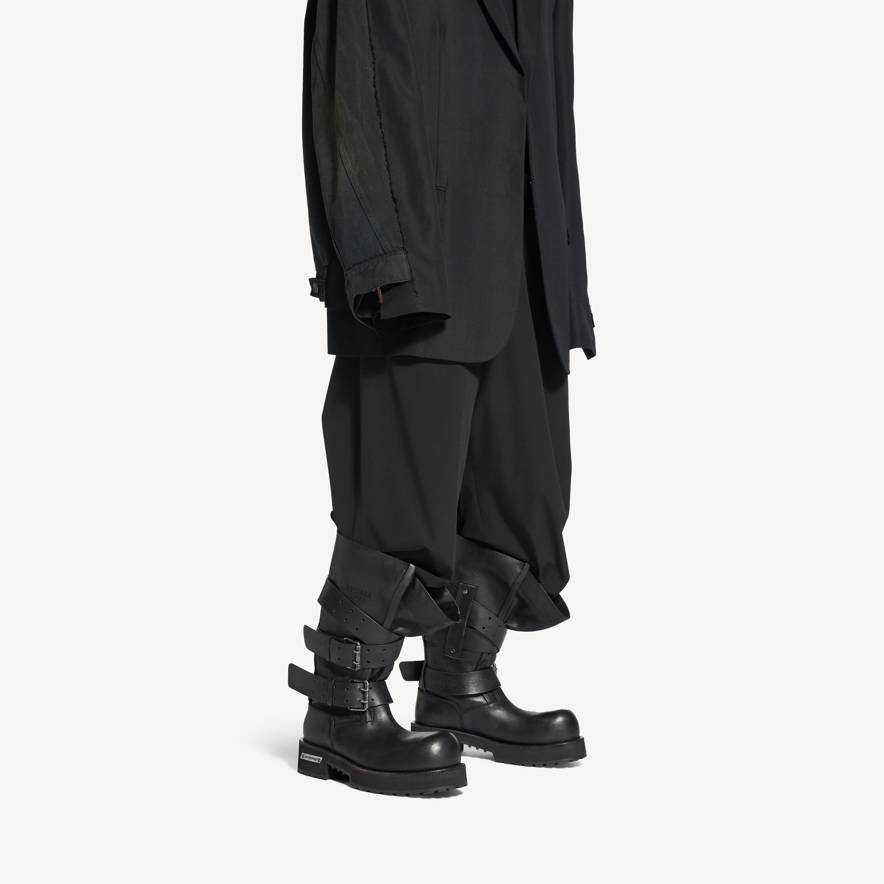 BALENCIAGA - Men Venom Boot - Image 8