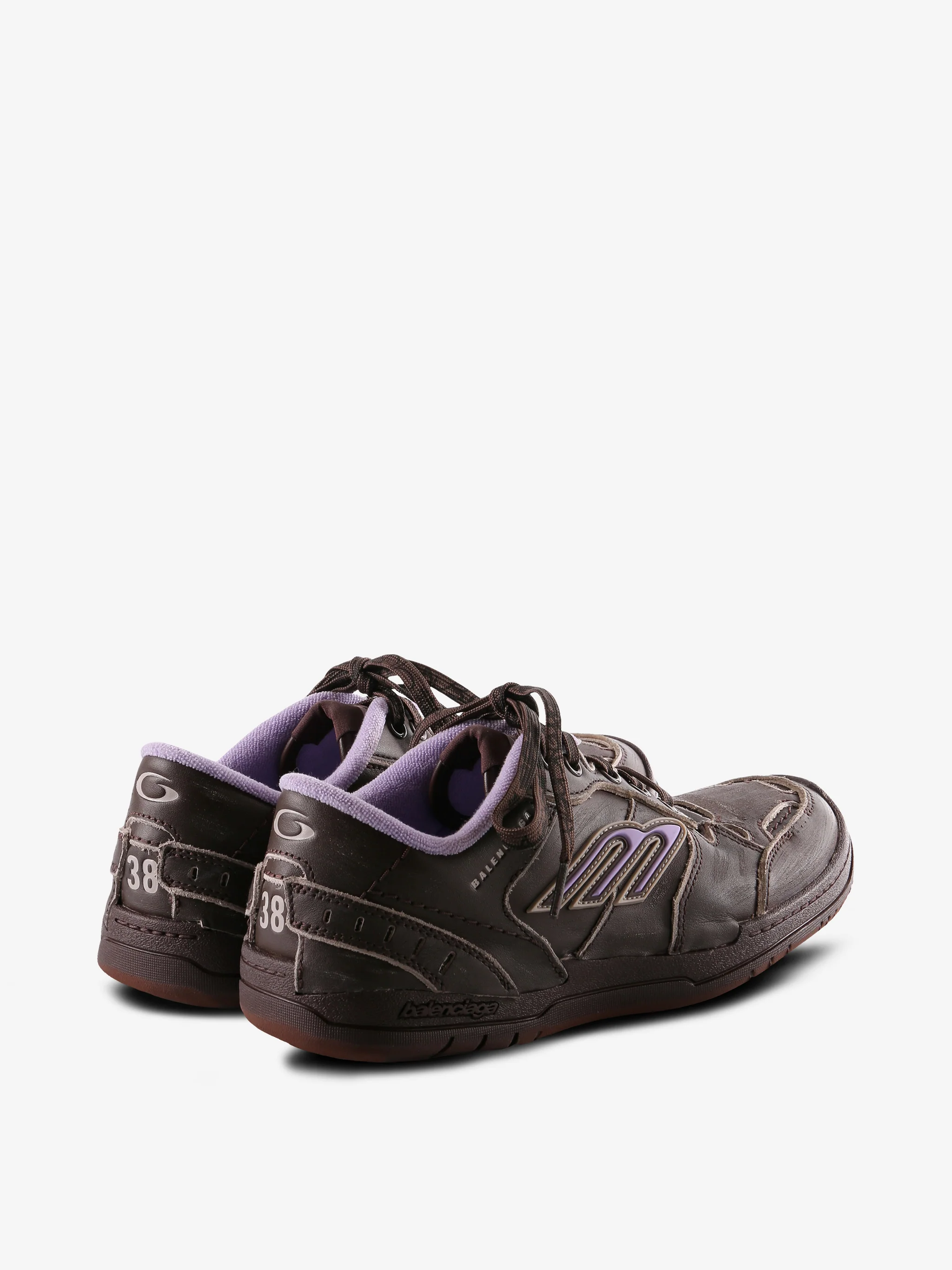 BALENCIAGA - Women Hamptons Medium Worn Out Sneakers - Image 3
