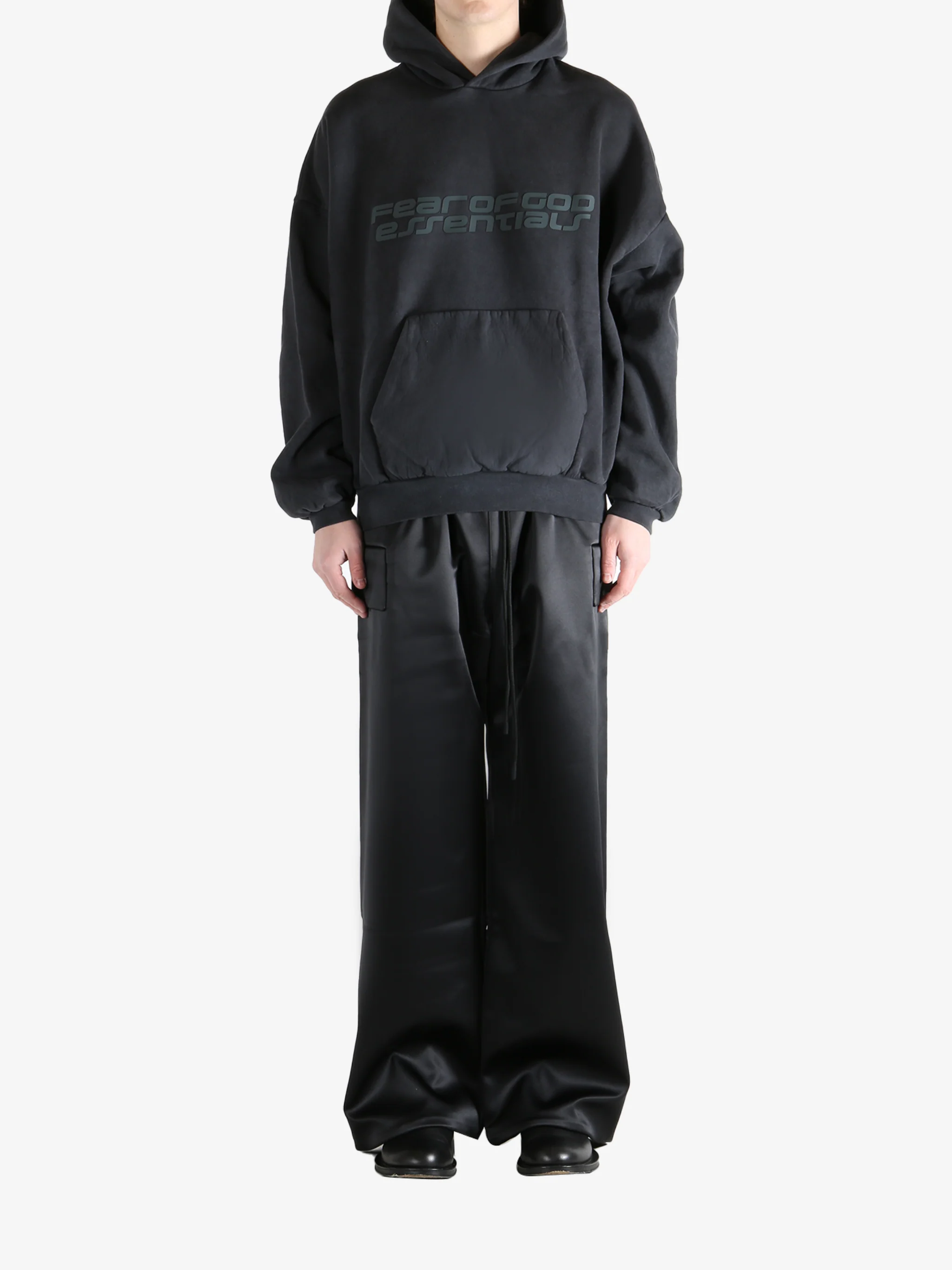 FEAR OF GOD ESSENTIALS - Men 90'S Hoodie - Image 4