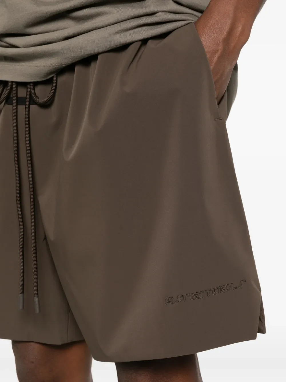 FEAR OF GOD ESSENTIALS - Men Active Trace Classic Short W/Slit - Image 4