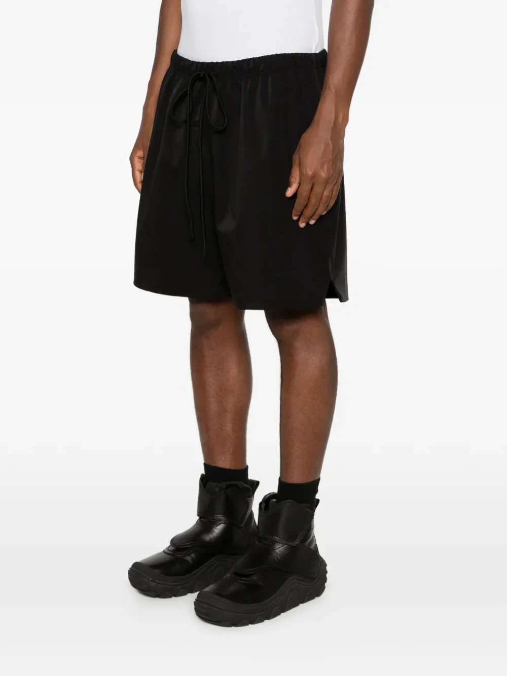 FEAR OF GOD ESSENTIALS - Men Active Trace Classic W/Slit Short