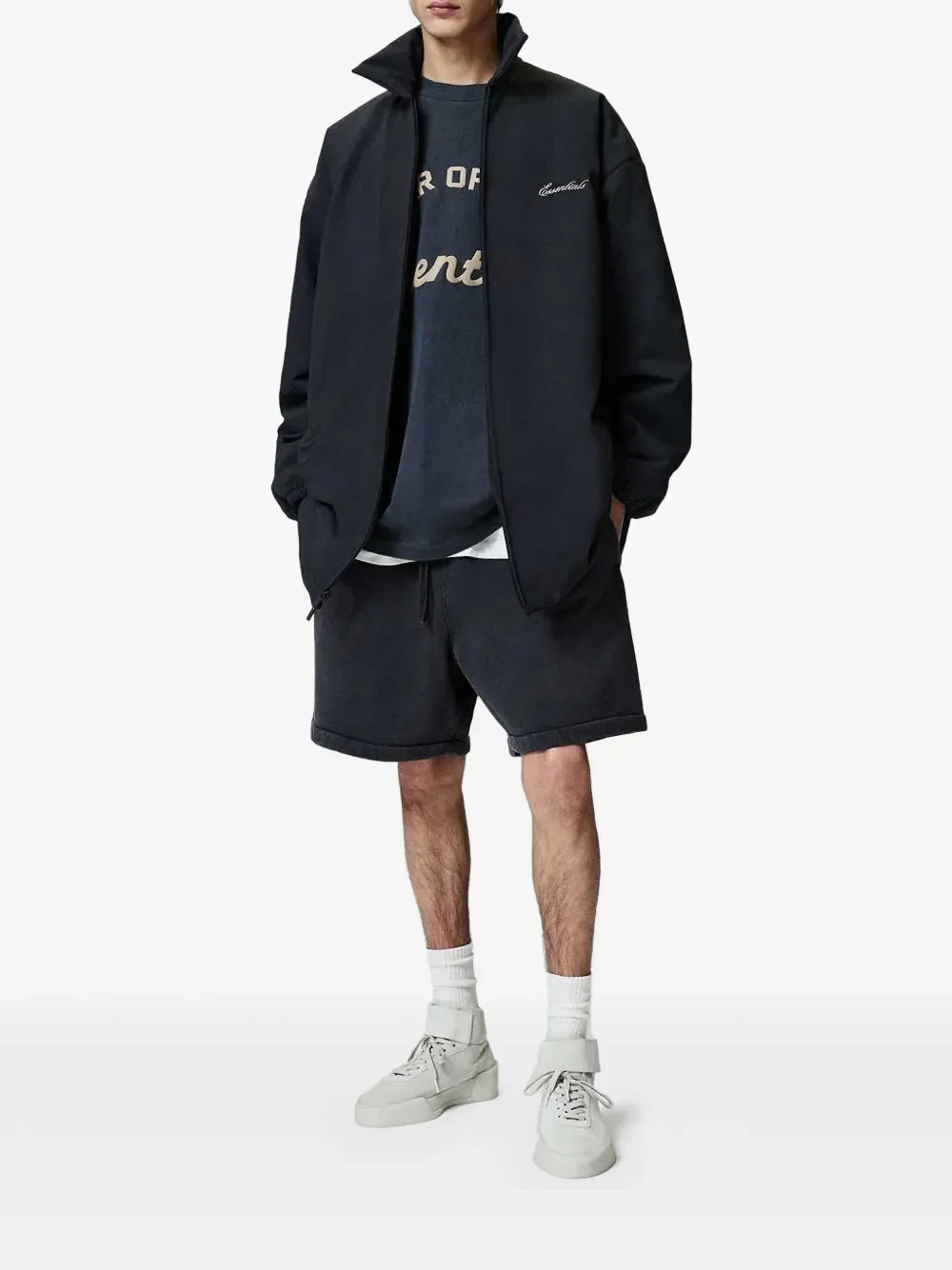 FEAR OF GOD ESSENTIALS - Men Signature Classic Short
