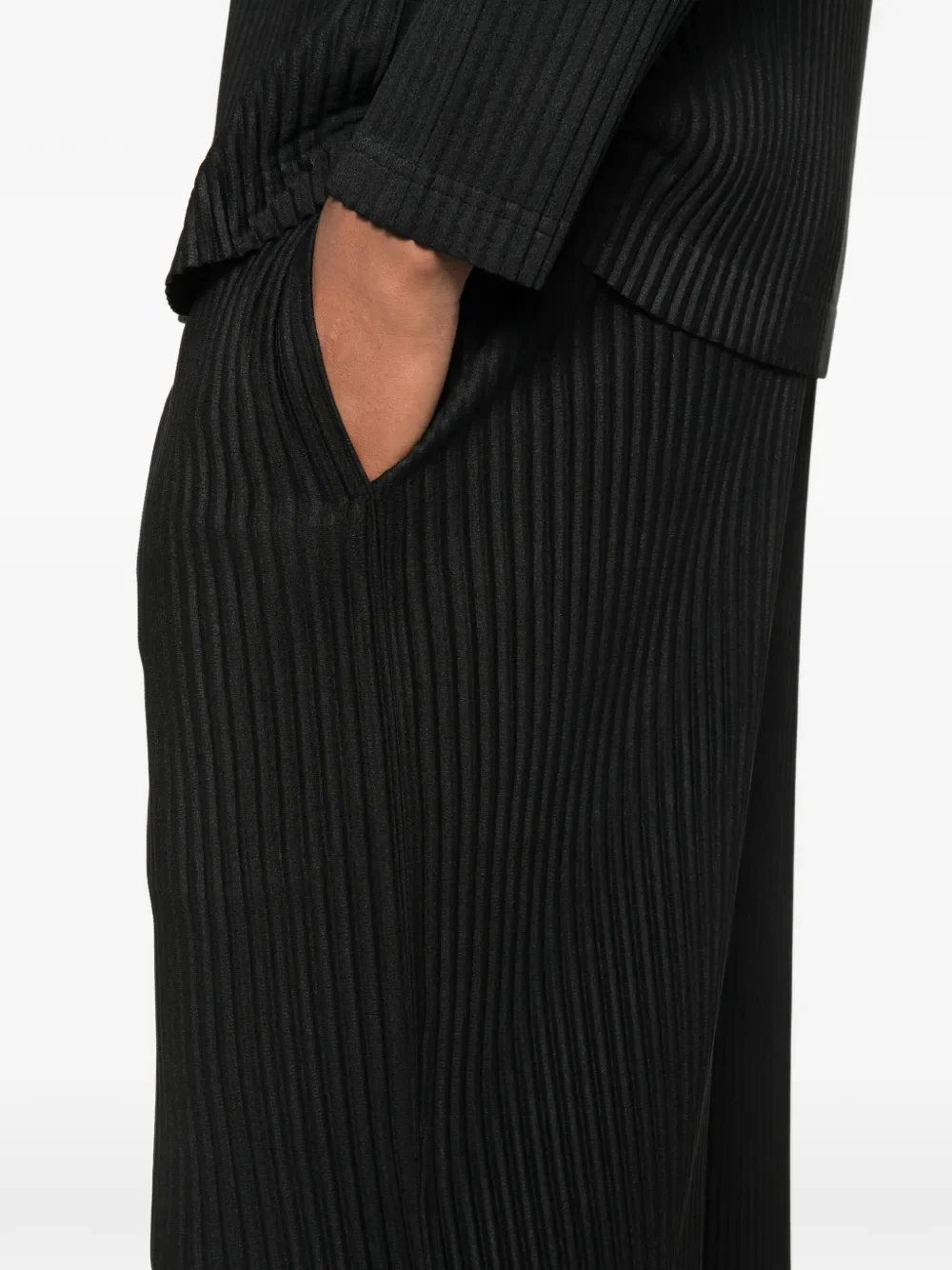 HOMME PLISSE ISSEY MIYAKE - Men Basics Pants - Image 4