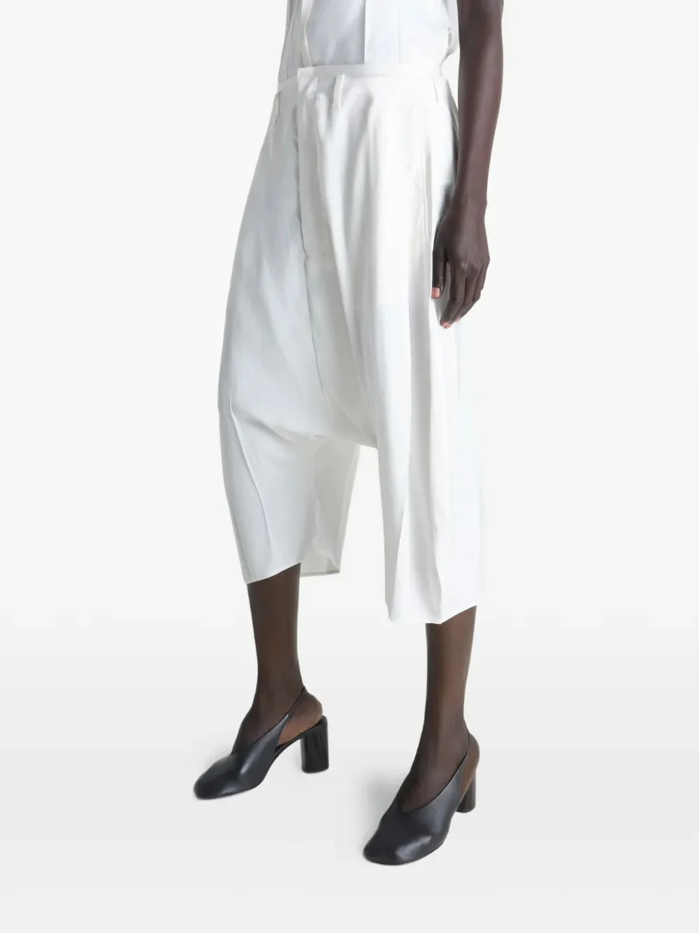 LEMAIRE - Women Creased Dropped Crotch Bermudas - Image 2