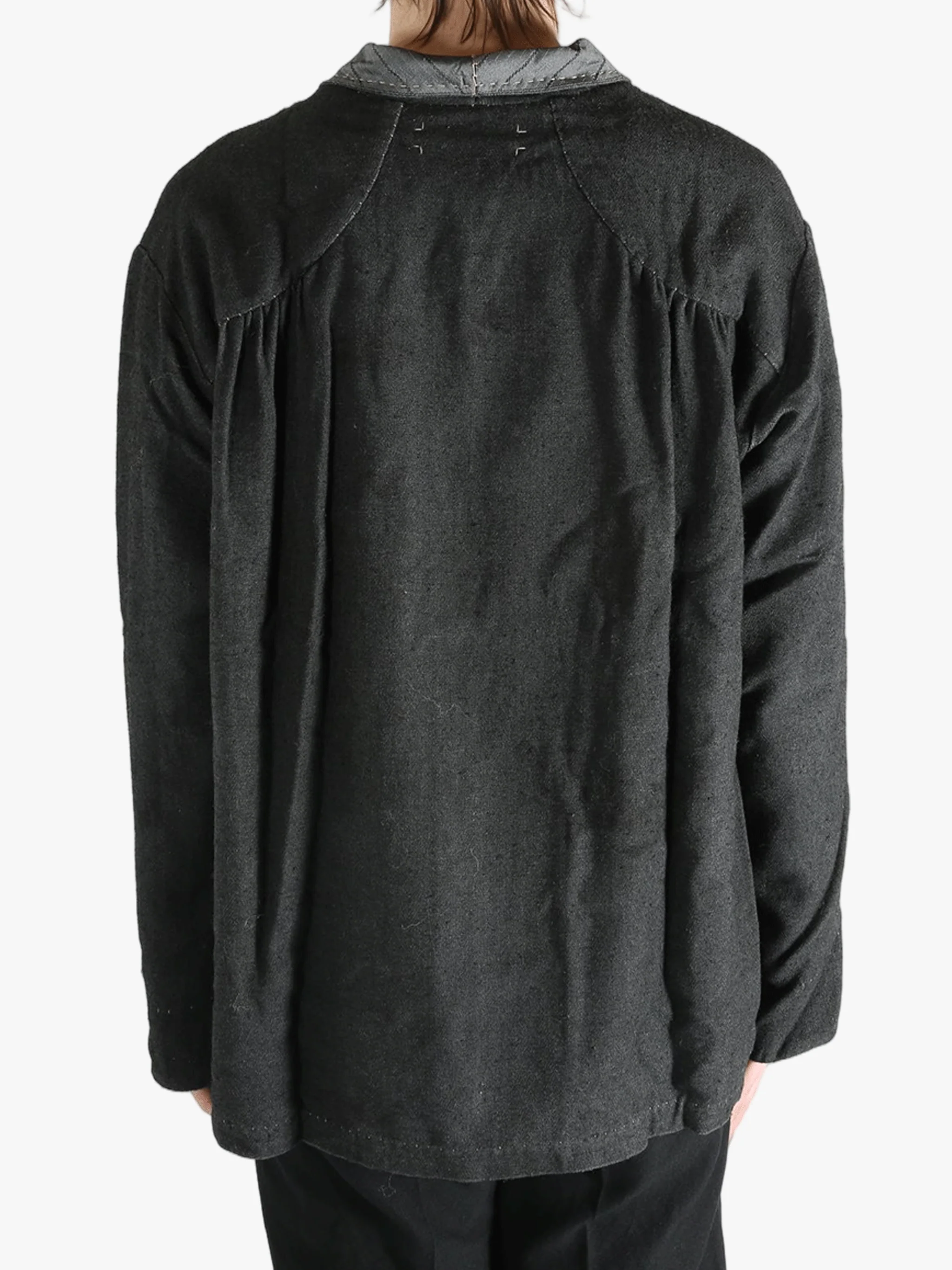 MUTEDANCE - Men Structured Collar Shirt - Image 3