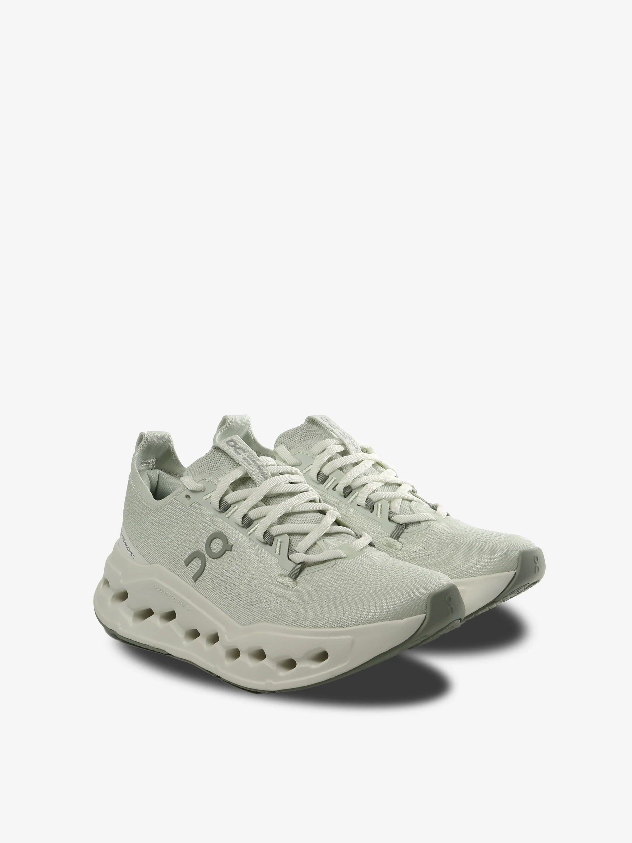 ON RUNNING - Women Cloudsurfer Max Sneakers - Image 2