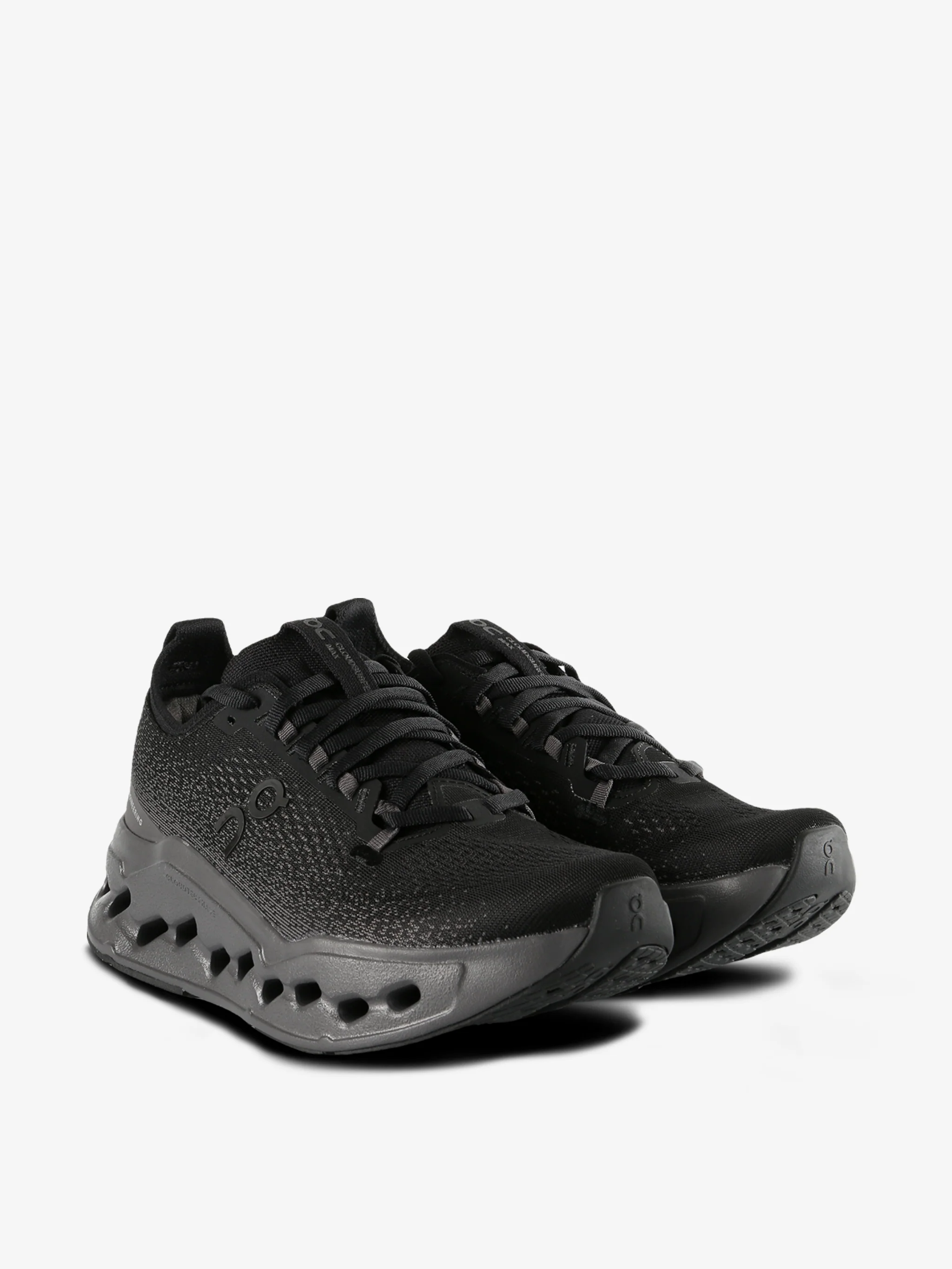 ON RUNNING - Women Cloudsurfer Max Sneakers - Image 2