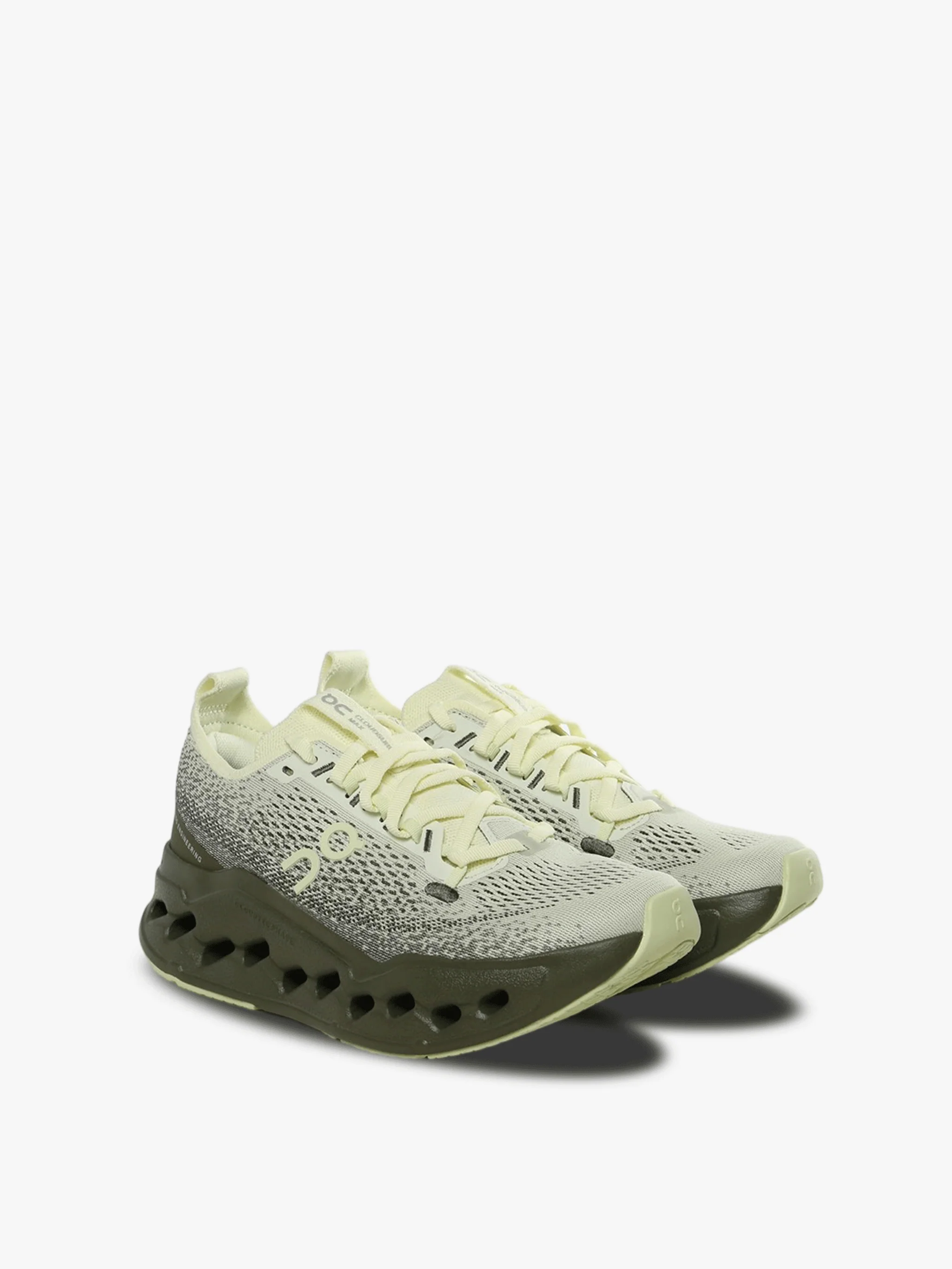 ON RUNNING - Women Cloudsurfer Max Sneakers - Image 2