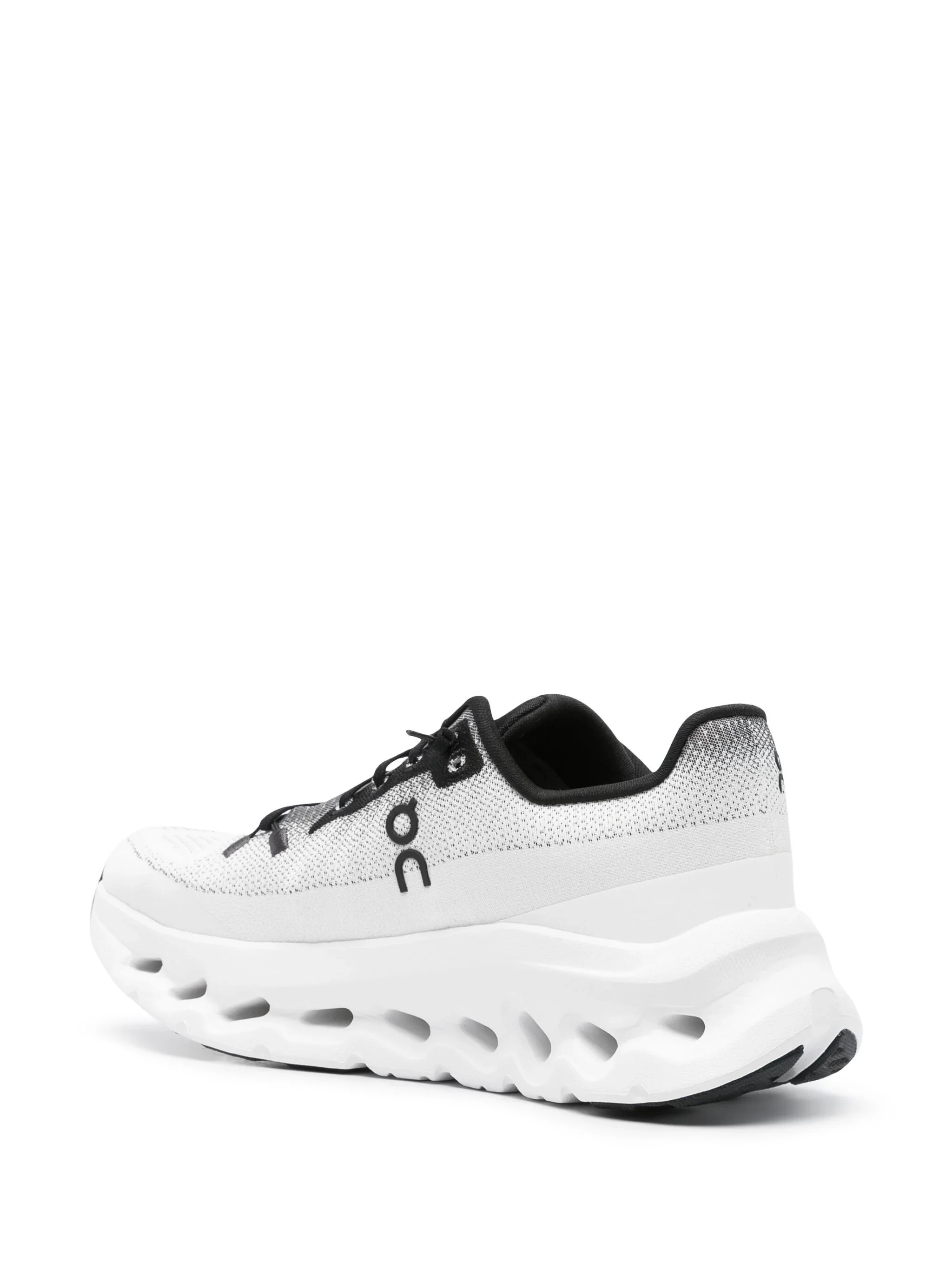 ON RUNNING - Women Cloudtilt Sneakers - Image 3