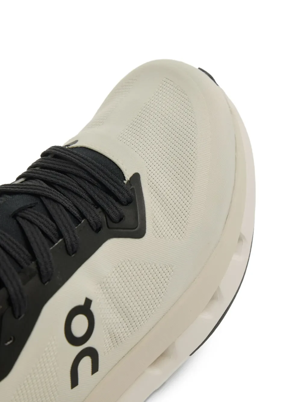ON RUNNING - Women Cloudzone Sneakers - Image 3