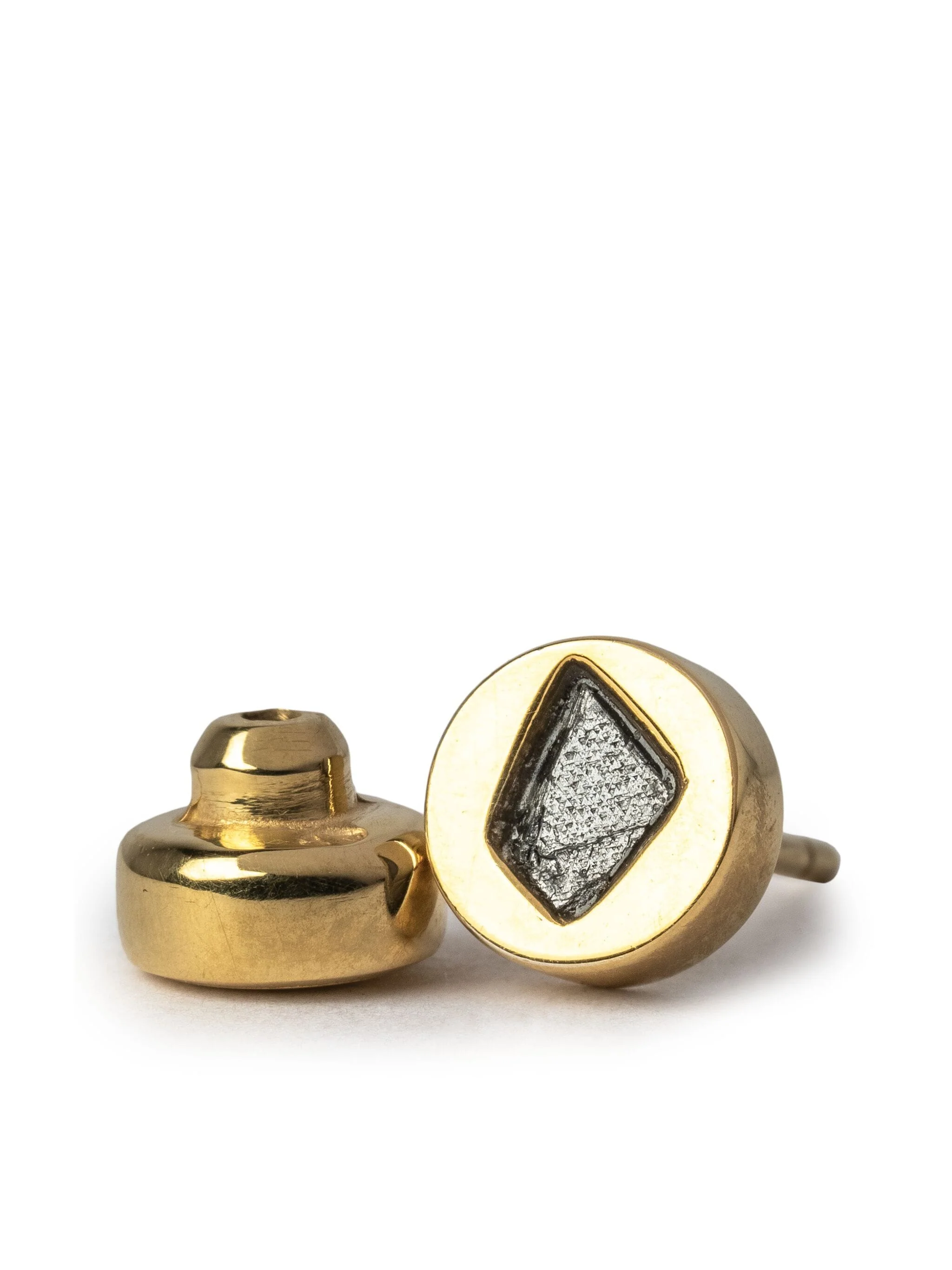 PARTS OF FOUR - Tiny Stud Earring (Fuse, 0.1 CT, Black Diamond Fragment, YGA+KFRDIA) - Image 3