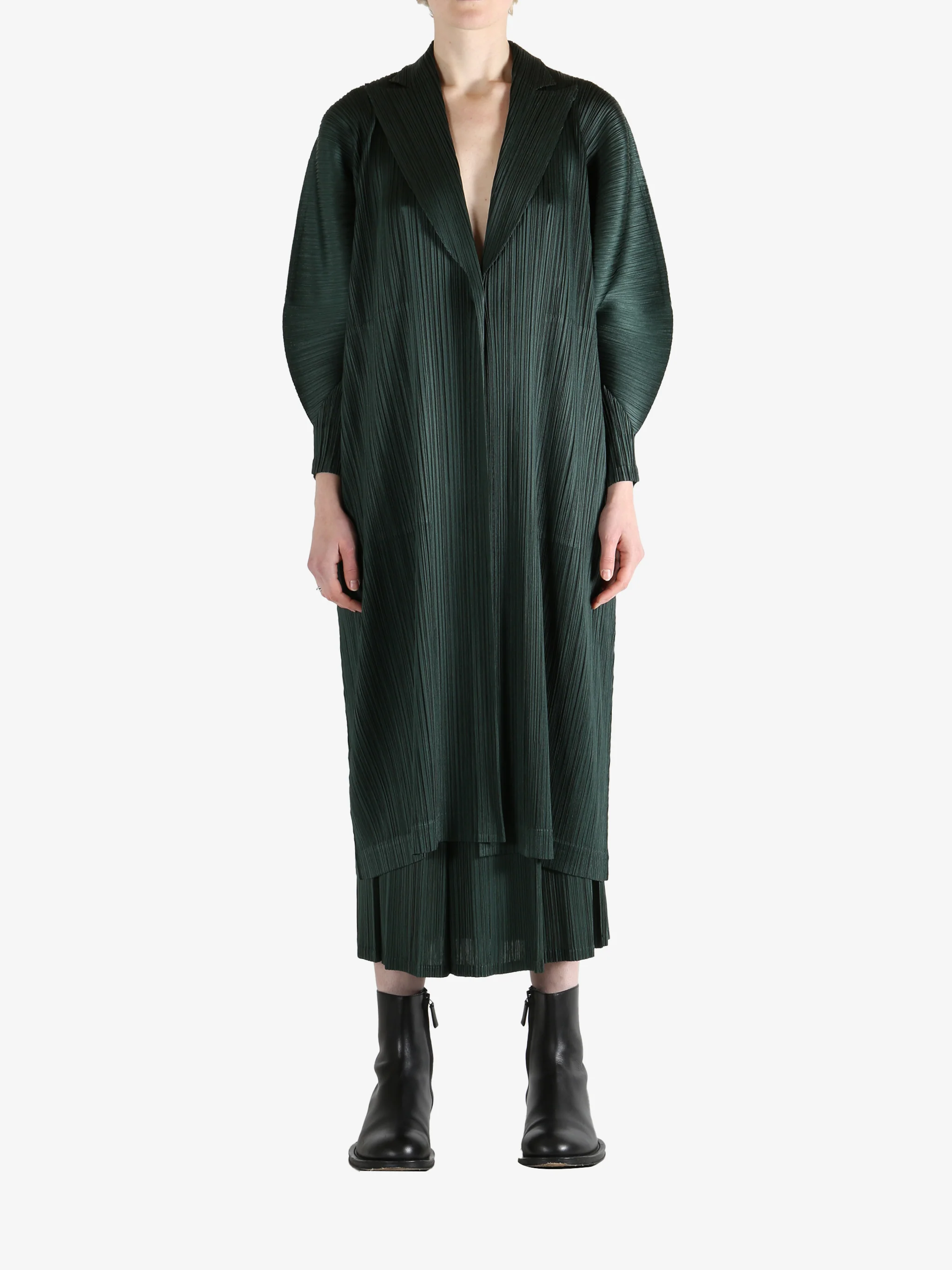 PLEATS PLEASE ISSEY MIYAKE - Women Monthly  Colors December Coat