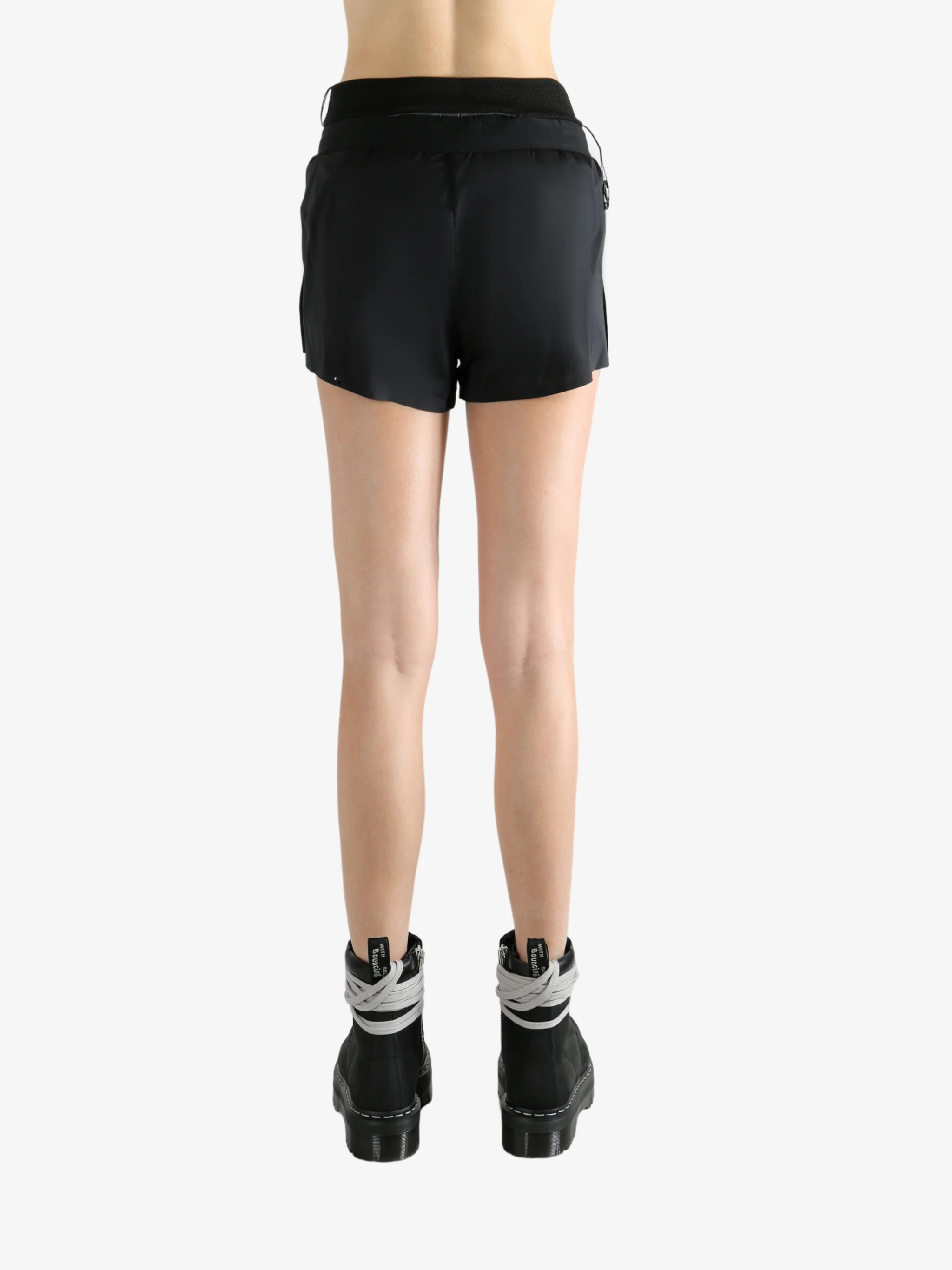 SATISFY - Women TechSilk 2.5 Shorts - Image 3