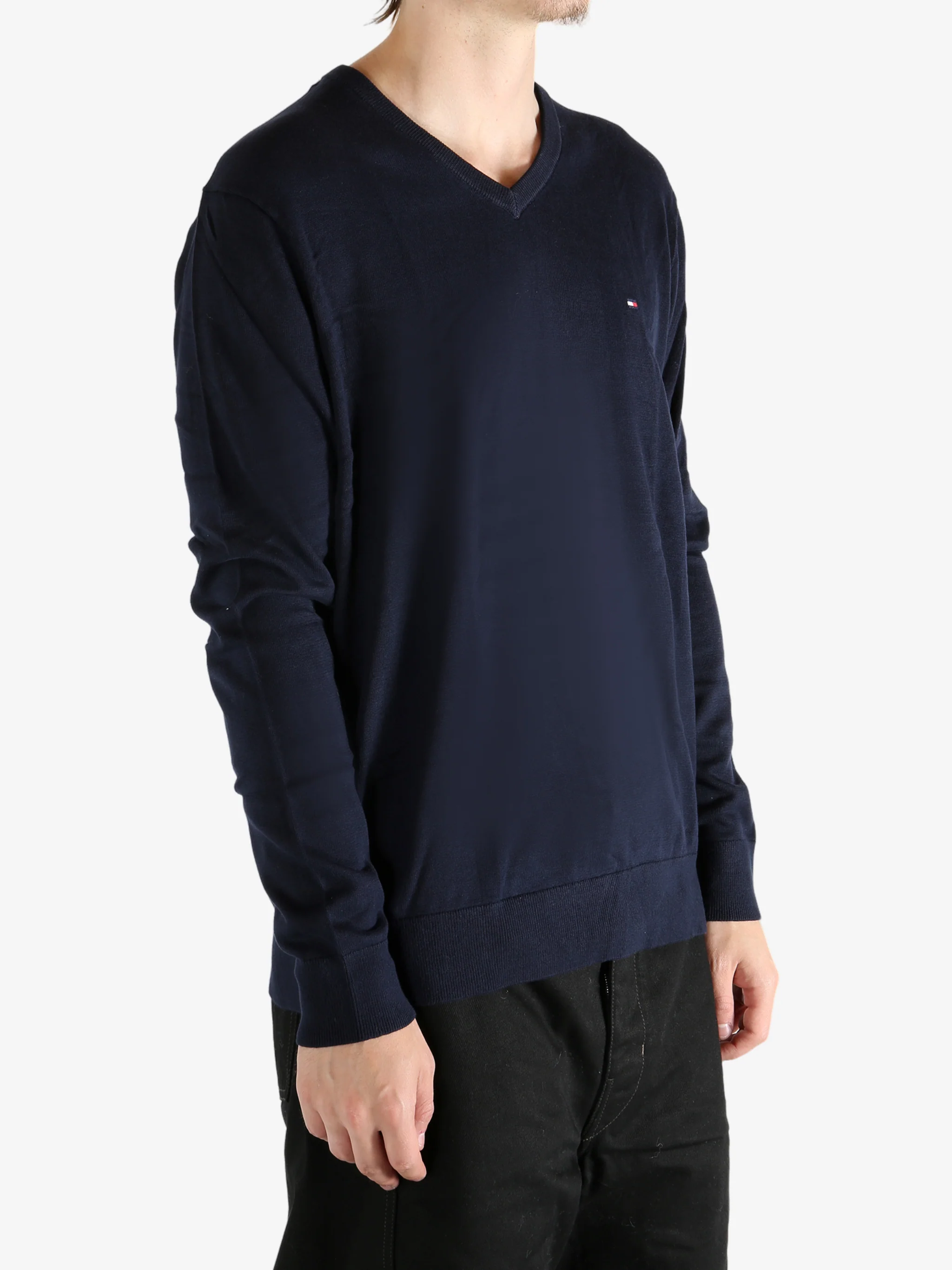 TOMMY HILFIGER - Men Essential Cotton V Neck Sweater - Image 2