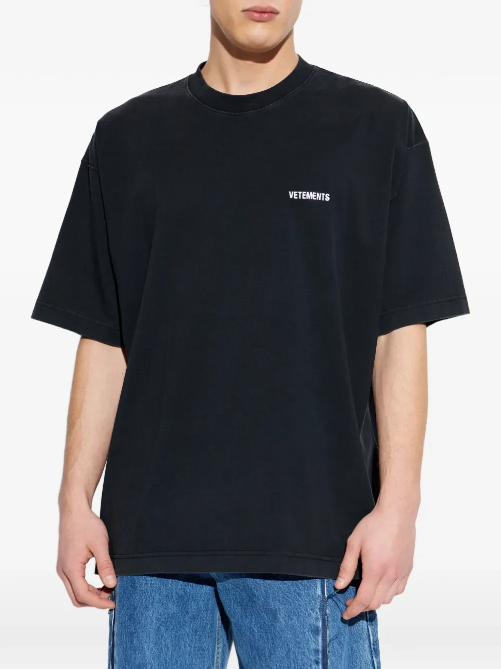VETEMENTS - Men Iconic Logo T-Shirt