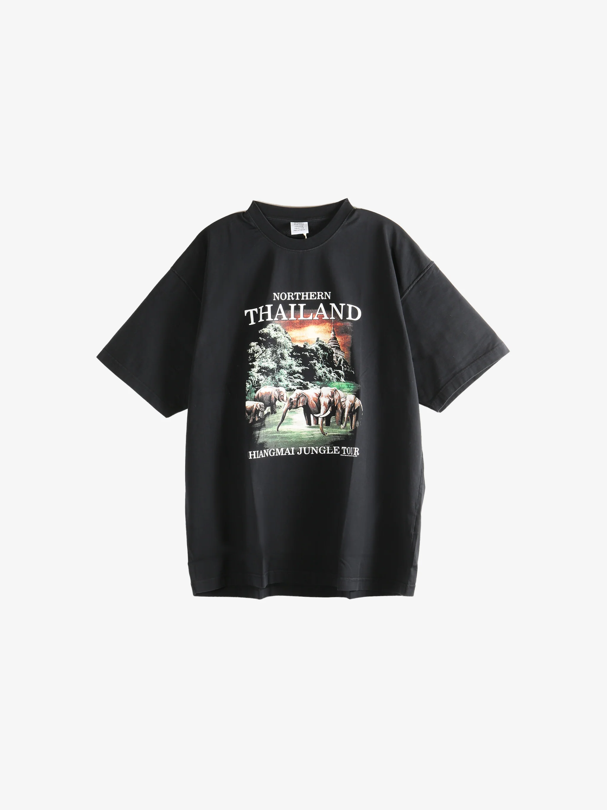 VETEMENTS - Men Thailand Tourist T-Shirt - Image 4