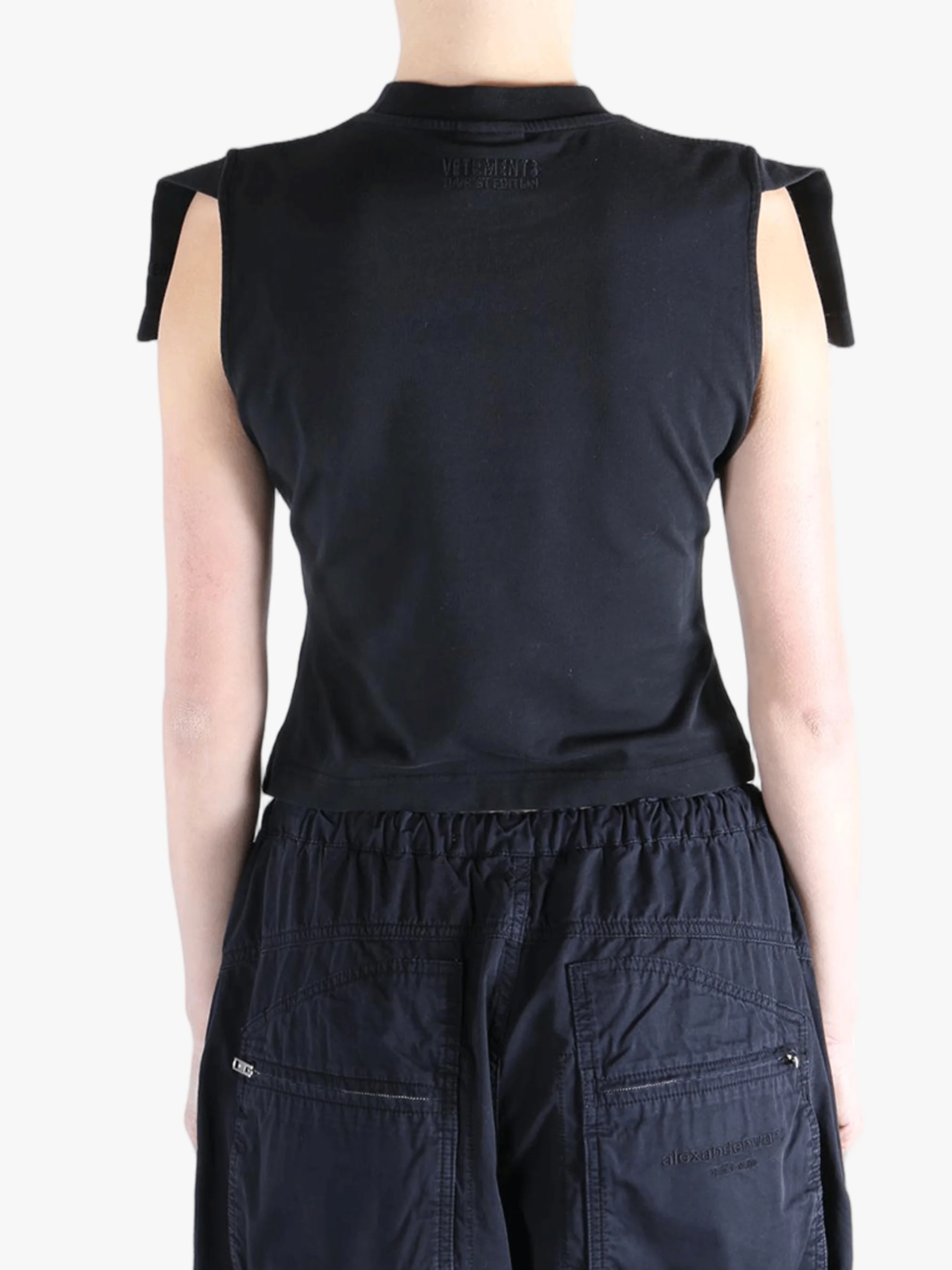 VETEMENTS - Women Paris Tourist Front Sleeve Baby T-Shirt - Image 3