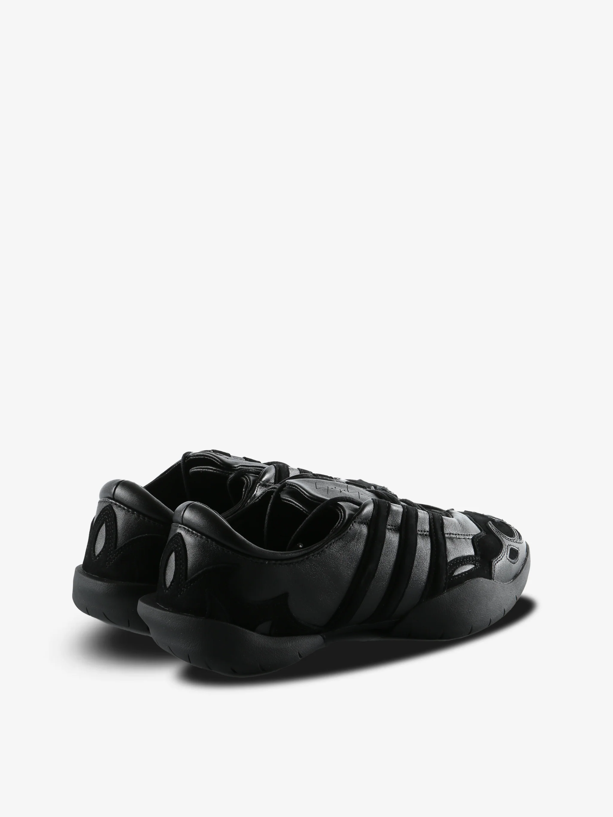 Y-3 - Men Regu 2002 Sneakers - Image 3