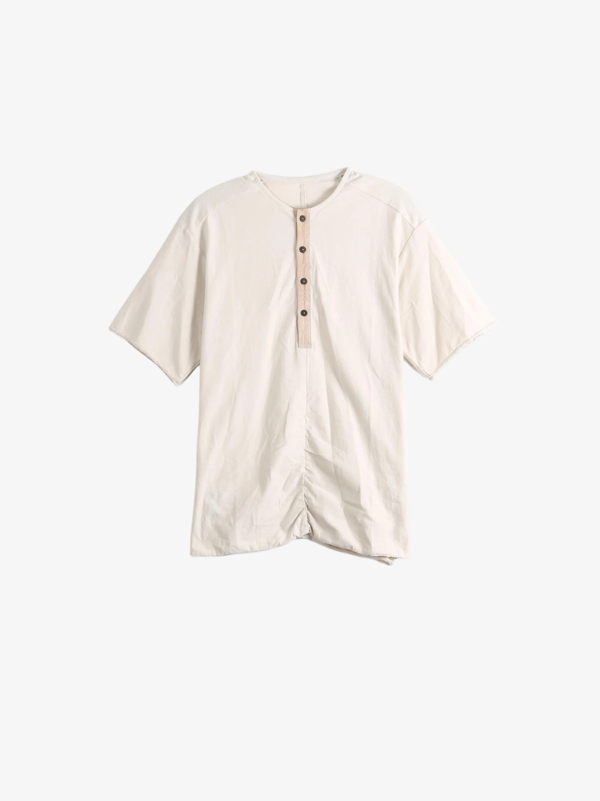 ZIGGY CHEN - Men Henley-Neck Gathered T-Shirt - Image 4